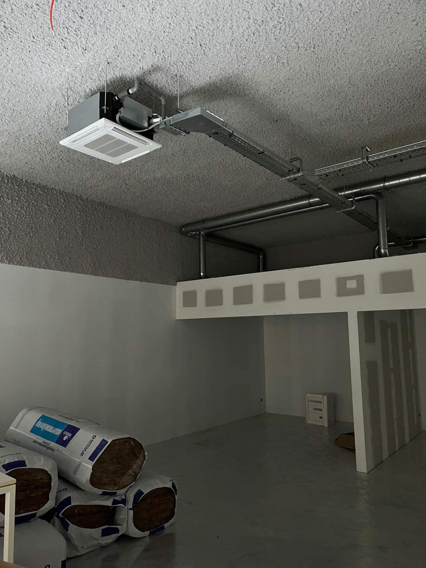 Cassette-units in nieuwbouw winkelruimte - foto 2
