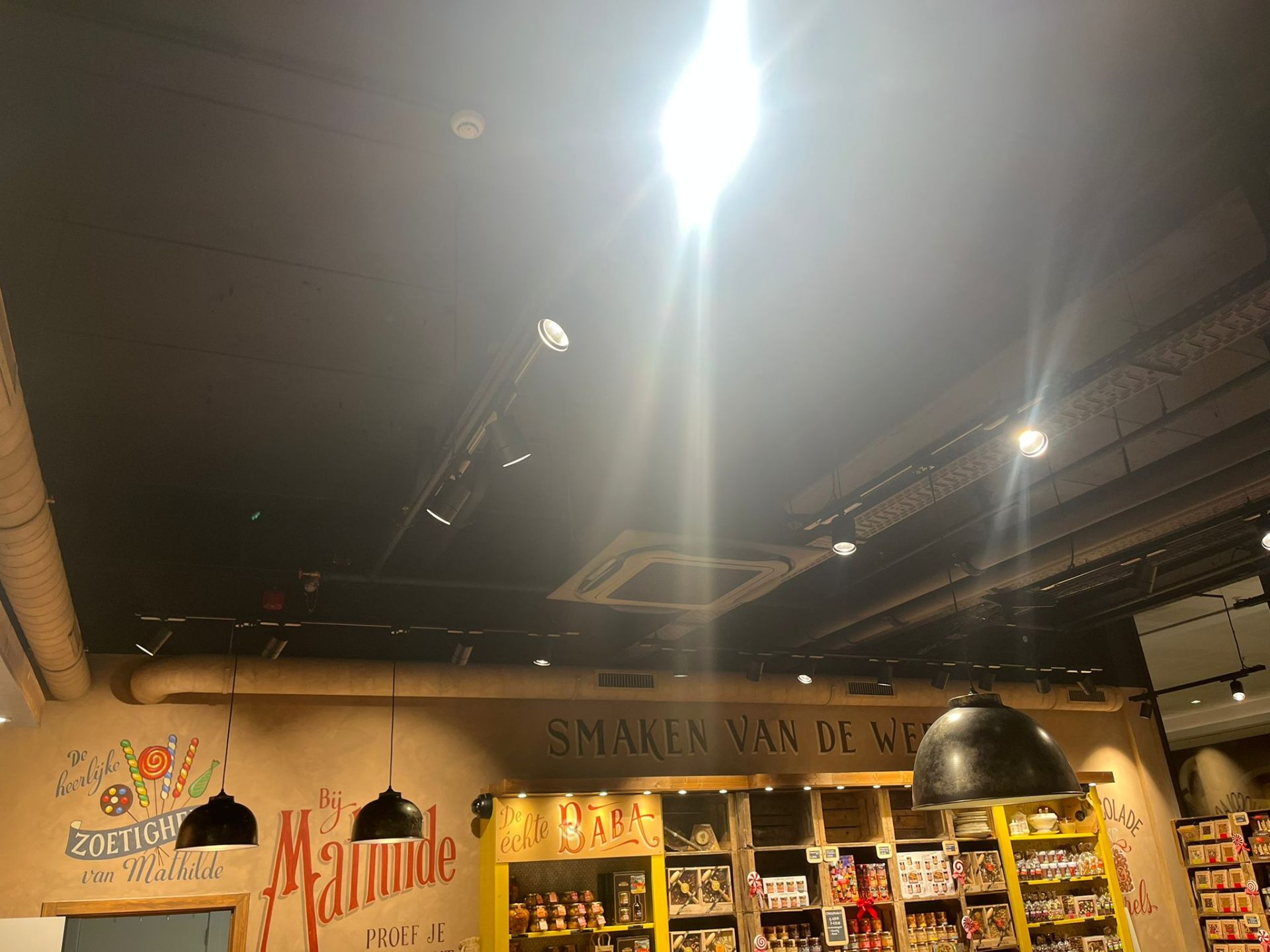 Cassette-units in retailwinkel - foto 2